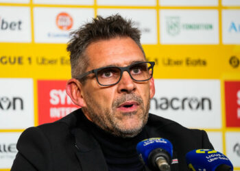 Jocelyn GOURVENNEC Head Coach of Nantes during the Ligue 1 Uber Eats match between Football Club de Nantes and Olympique Gymnaste Club Nice at Stade de la Beaujoire on December 2, 2023 in Nantes, France. (Photo by Hugo Pfeiffer/Icon Sport)