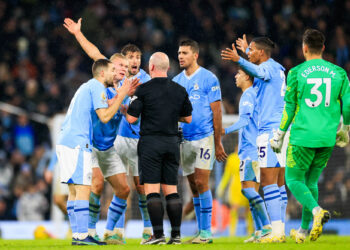 Les joueurs de Manchester City étaient fous de rage après la décision de Simon Hooper en fin de match ce weekend en Premier League. - Photo by Icon sport..