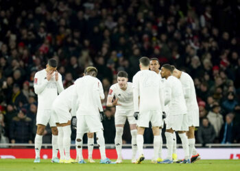 Arsenal's Declan Rice speaks to team-mates prior to the Emirates FA Cup Third Round match at the Emirates Stadium, London. Picture date: Sunday January 7, 2024. - Photo by Icon sport