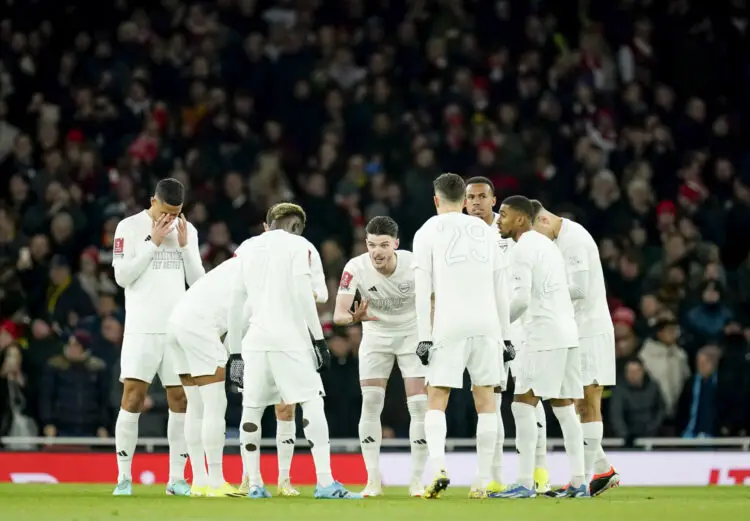 Arsenal's Declan Rice speaks to team-mates prior to the Emirates FA Cup Third Round match at the Emirates Stadium, London. Picture date: Sunday January 7, 2024. - Photo by Icon sport