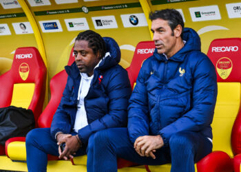 Headcoach of France Bernard DIOMEDE and Robert PIRES during the UEFA Euro 2024, qualifications match between France U19 and Denmark U19 at Stade de la Source on November 21, 2023 in Orleans, France. (Photo by Daniel Derajinski/Icon Sport)