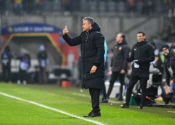 Luis ENRIQUE of Paris SG during the Ligue 1 Uber Eats match between RC Lens and Paris Saint-Germain at Stade Bollaert-Delelis on January 14, 2024 in Lens, France. (Photo by Daniel Derajinski/Icon Sport)