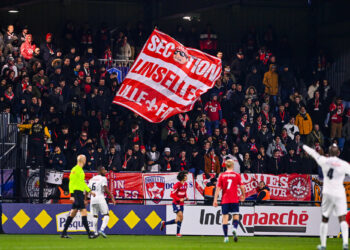 Supporters du LOSC (Photo by Daniel Derajinski/Icon Sport)