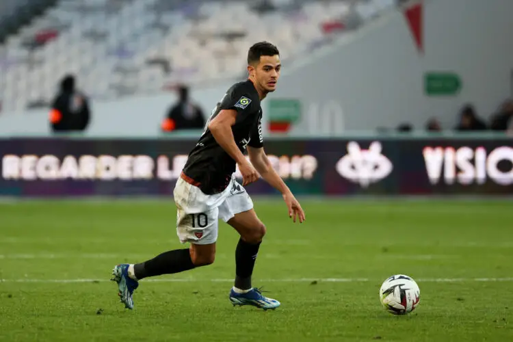 10 Romain FAIVRE (fcl) during the Ligue 1 Uber Eats match between Toulouse Football Club and Football Club de Lorient at Stadium de Toulouse on December 3, 2023 in Toulouse, France. (Photo by Romain Perrocheau/FEP/Icon Sport)