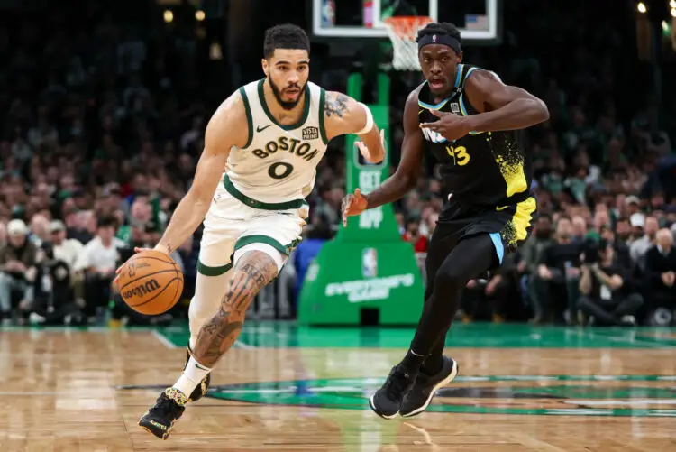 Jan 30, 2024; Boston, Massachusetts, USA; Boston Celtics forward Jayson Tatum (0) drives to the basket during the second half against the Indiana Pacers at TD Garden. Mandatory Credit: Paul Rutherford-USA TODAY Sports/Sipa USA - Photo by Icon Sport