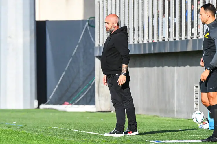Headcoach of Dunkerque Mathieu CHABERT during the Ligue 2 BKT match between Union Sportive du Littoral de Dunkerque and Angers Sporting Club de l'Ouest at Marcel Tribut Stadium on August 26, 2023 in Dunkerque, France. (Photo by Daniel Derajinski/Icon Sport)   - Photo by Icon Sport