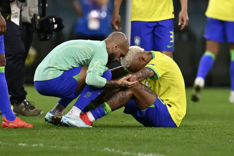 Neymar et Alves - Icon Sport