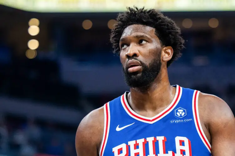 Jan 25, 2024; Indianapolis, Indiana, USA; Philadelphia 76ers center Joel Embiid (21) looks on in the first half against the Indiana Pacers at Gainbridge Fieldhouse. Mandatory Credit: Trevor Ruszkowski-USA TODAY Sports/Sipa USA - Photo by Icon Sport