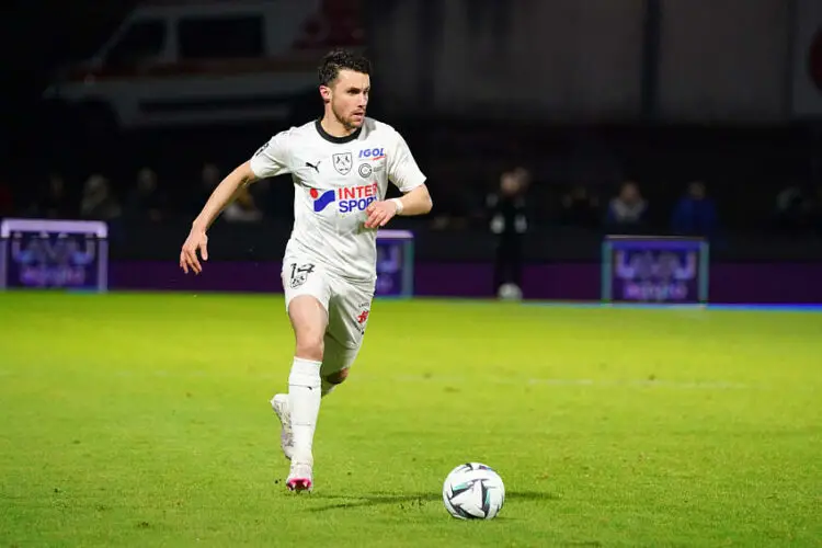 Sebastien CORCHIA of Amiens during the Ligue 2 BKT match between Laval and Amiens at Stade Francis Le Basser on March 2, 2024 in Mayenne, France. (Photo by Eddy Lemaistre/Icon Sport)   - Photo by Icon Sport
