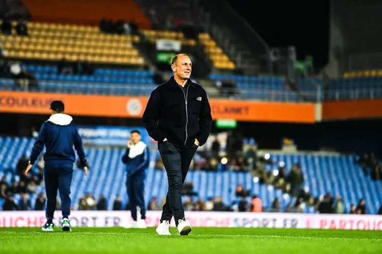 Michel DER ZAKARIAN head coach of Montpellier prior the Ligue 1 Uber Eats match between Montpellier and PSG at Stade de la Mosson on March 17, 2024 in Montpellier, France.(Photo by Sylvain Thomas/FEP/Icon Sport)   - Photo by Icon Sport