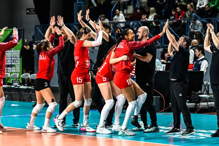 Alba Blaj players celebrate the victory during the CEV Champions League Women volleyball match between Volero Le Cannet and Clubul Sportiv Municipal Volei Alba Blaj at La Palestre on December 5, 2023 in Le Cannet, France. (Photo by Pascal Della Zuana/Icon Sport)   - Photo by Icon Sport