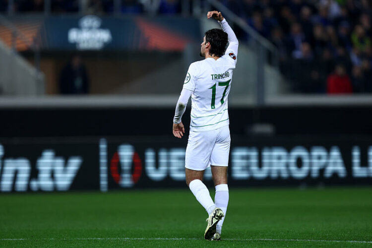 Francisco Trincao of Sporting CP gestures during  the UEFA Europa League 2023/24 round of 16 second leg match beetween Atalanta Bc and Sporting CP at Gewiss Stadium on March 14, 2024 in Bergamo, Italy .  (Photo by sportinfoto/DeFodi Images)   - Photo by Icon Sport