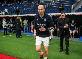 Zinedine Zidane seen during the Corazón Classic Match between Real Madrid Legends and FC Porto Vintage at Santiago Bernabéu Stadium. Final score; Real Madrid Legends 0:1 FC Porto Vintage. (Photo by David Canales / SOPA Images/Sipa USA) Photo by Icon Sport   - Photo by Icon Sport