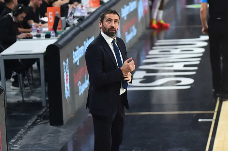 Head Coach Frederic Fauthoux of JL Bourg Basket during the EuroCup semi final second leg match betwenn Besiktas Emlakjet and JL Bourg Basket at Sinan Erdem Dome in Istanbul Turkey on march 29, 2024.  (Photo by SeskimPhoto )   - Photo by Icon Sport