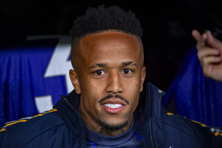 Eder Militao of Real Madrid seen sitting on the bench before the La Liga EA Sports 2023/24 football match between Real Madrid vs Athletic Club Bilbao at Santiago Bernabeu stadium in Madrid, Spain. Real Madrid 2 : 0 Athletic Club Bilbao (Photo by Alberto Gardin / SOPA Images/Sipa USA)   - Photo by Icon Sport