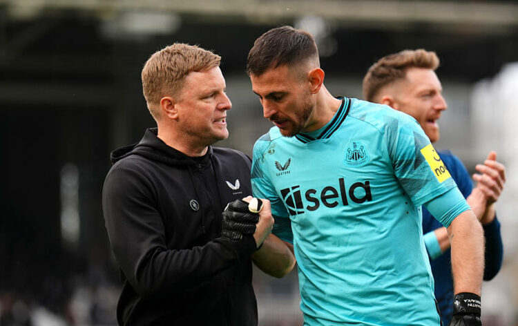 Newcastle United manager Eddie Howe shakes hands with Martin Dubravka after the Premier League match at Craven Cottage, London. Picture date: Saturday April 6, 2024.   - Photo by Icon Sport