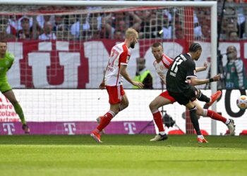 Hugo Ekitike lors de Bayern - Francfort / Photo by Icon Sport