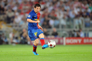 Lionel Messi pas loin d’être rattrapé par Jadon Sancho !