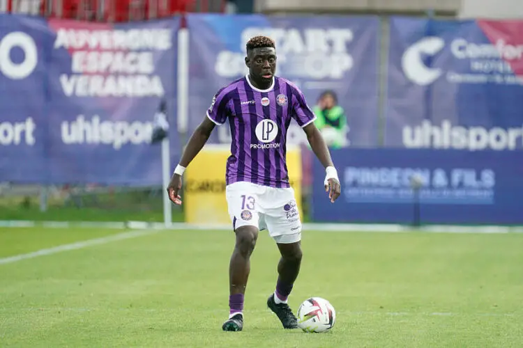 Christian MAWISSA ELEBI of Toulouse FC during the Ligue 1 Uber Eats match between Clermont and Toulouse at Stade Gabriel Montpied on March 31, 2024 in Clermont-Ferrand, France.(Photo by Dave Winter/FEP/Icon Sport)   - Photo by Icon Sport