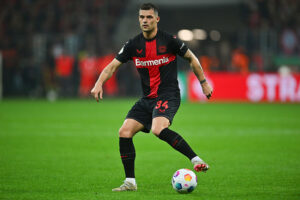 Leverkusen écrase Bochum et prolonge son invincibilité