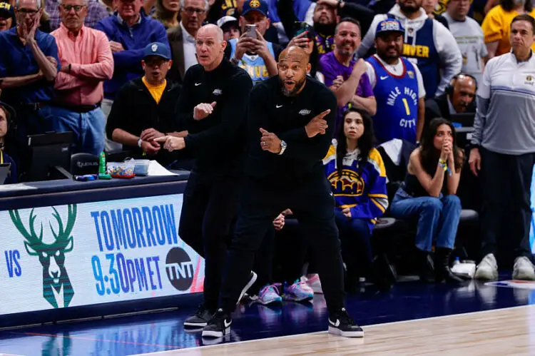 Apr 29, 2024; Denver, Colorado, USA; Los Angeles Lakers head coach Darvin Ham (R) and assistant coach Chris Jent (L) gesture in the fourth quarter against the Denver Nuggets during game five of the first round for the 2024 NBA playoffs at Ball Arena. Mandatory Credit: Isaiah J. Downing-USA TODAY Sports/Sipa USA   - Photo by Icon Sport