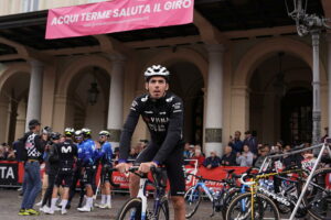 Giro : Christophe Laporte chute lourdement lors de la 5e étape (vidéo)