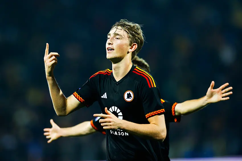 PSG : des offres à 15 M¬ pour chiper Dean Huijsen