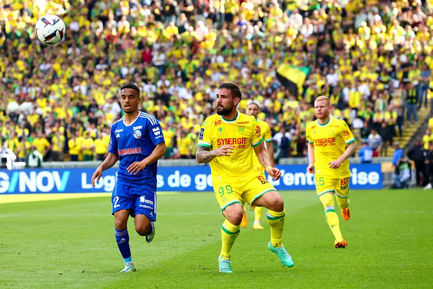 Delort s'éloigne de l'AS Saint-Etienne, la faute à&