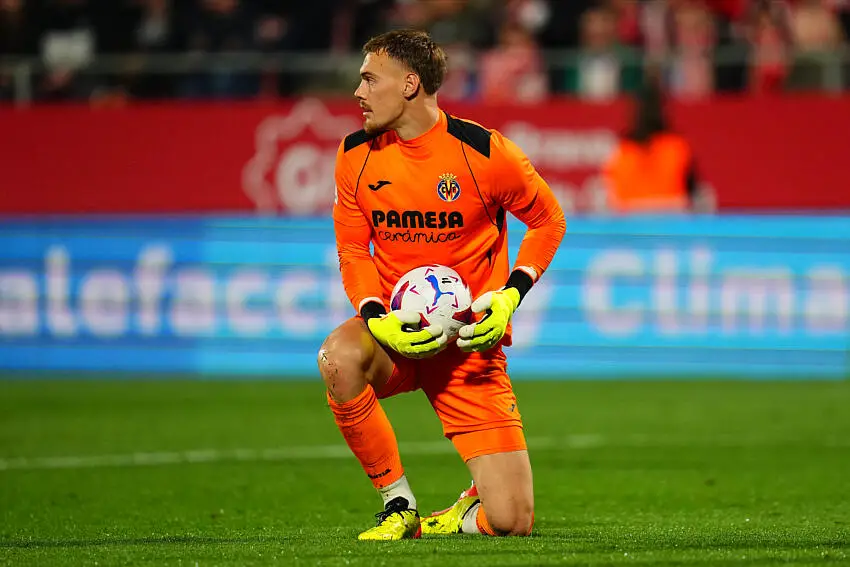 OM : Filip Jørgensen volé par un géant de Premier League