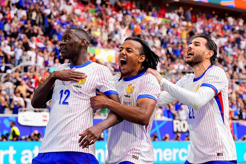 Équipe de France : Le jeu des Bleus à l'Euro 2024 moqué par& une star italienne