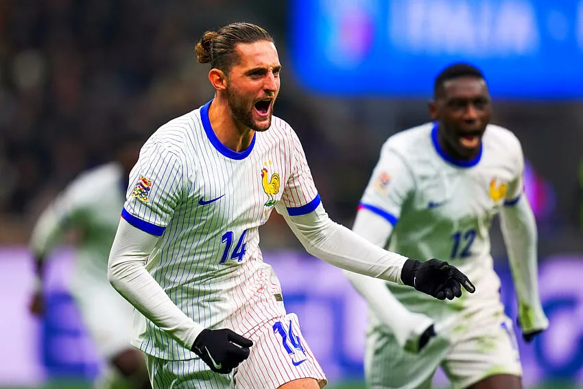 Adrien Rabiot avec les Bleus contre l'Italie