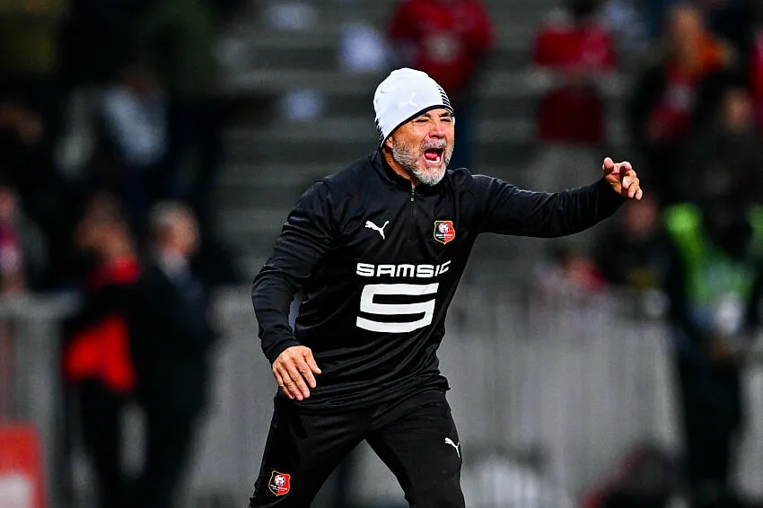 Jorge Sampaoli avec le Stade Rennais lors de ses débuts contre Lille