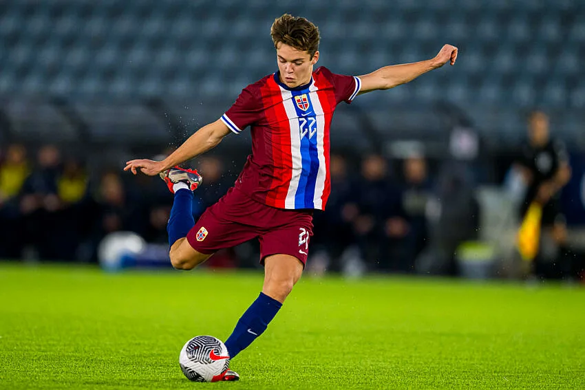 Le Borussia Dortmund fonce sur le « nouveau Odegaard » : 15 M€ pour Sverre Nypan ! thumbnail