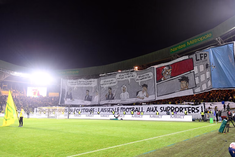 L'animation des Canaris pour FC Nantes / AS Monaco