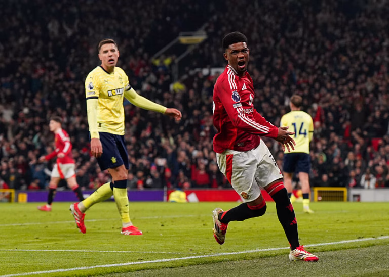 Amad Diallo avec Manchester United