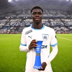 Robinio Vaz avec l'OM après avoir été élu homme du match face à Strasbourg