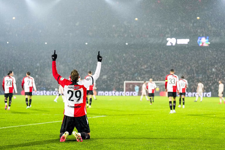 Santiago Gimenez avec Feyenoord face au Bayern