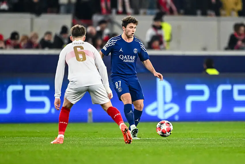 João Neves lors de Stuttgart / PSG