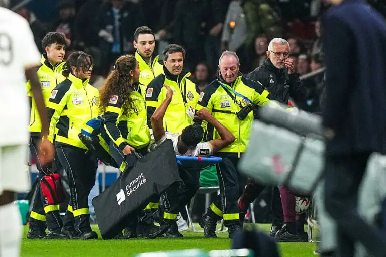 Mohamed Abdelmonem avec l'OGC Nice contre le PSG