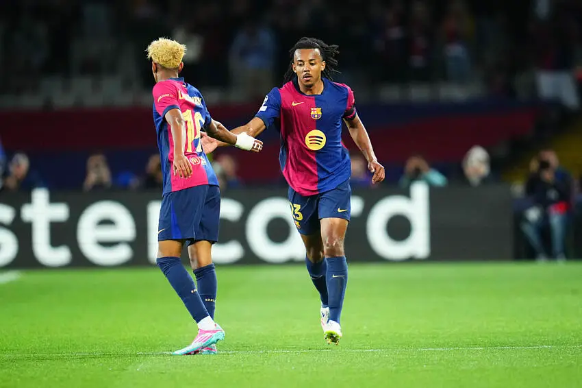 Lamine Yamal et Jules Koundé avec le Barça contre l'Inter Milan