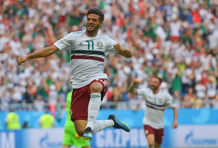 Carlos Vela avec le Mexique
