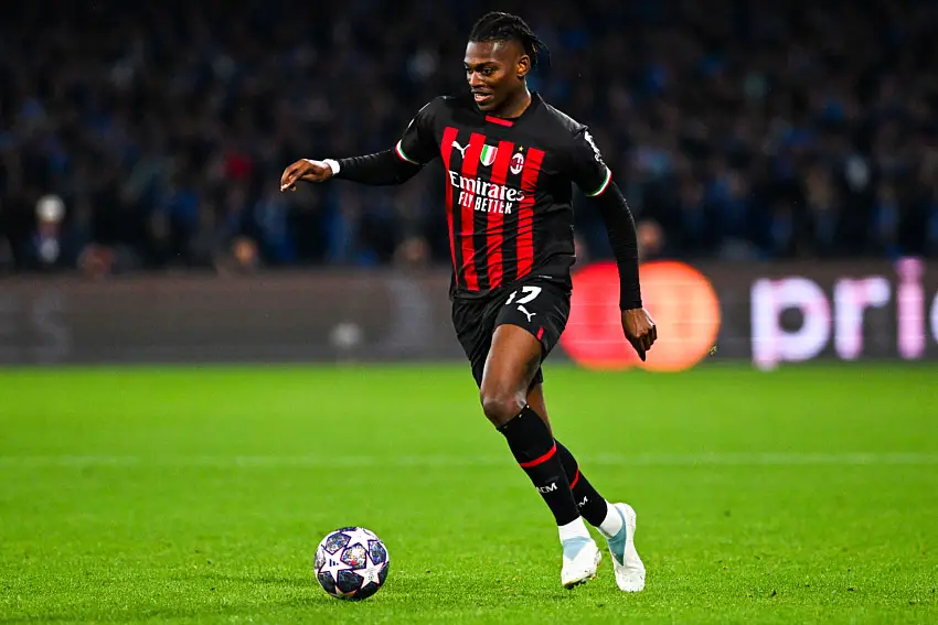 Offensive XXL : Arsenal s’attaque à Rafael Leão, l’AC Milan vacille thumbnail