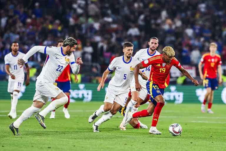 Clement Lenglet avec les Bleus