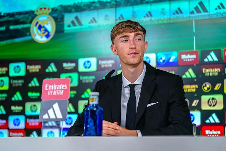 Dean Huijsen avec le Real Madrid