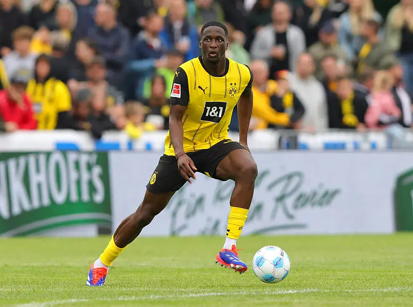 Un défenseur de Dortmund bientôt à Strasbourg grâce à… thumbnail