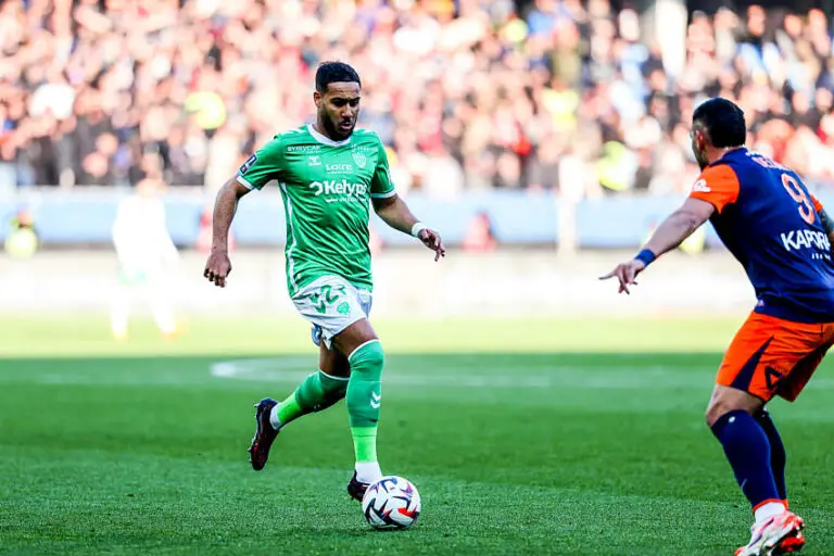 Yvann Maçon avec l'ASSE face au MHSC