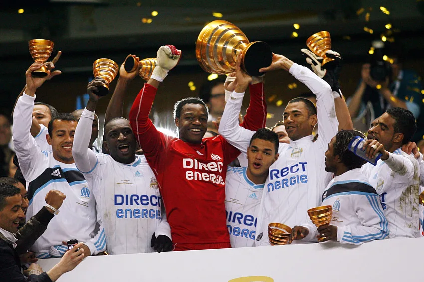 Mamadou Niang et les Marseillais en 2010 avec la Coupe de la Ligue