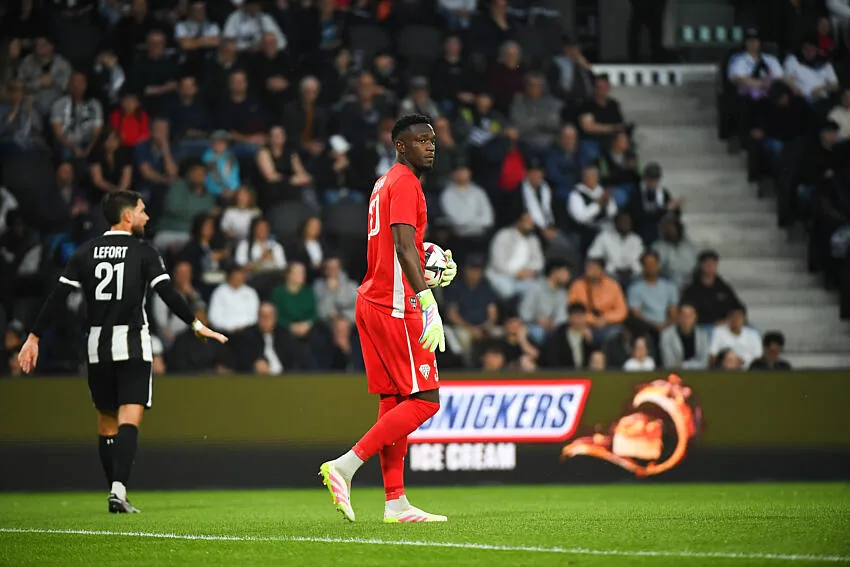 Yahia Fofana avec Angers