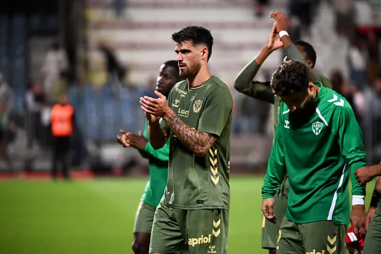 João Ferreira avec l'ASSE contre l'US Boulogne