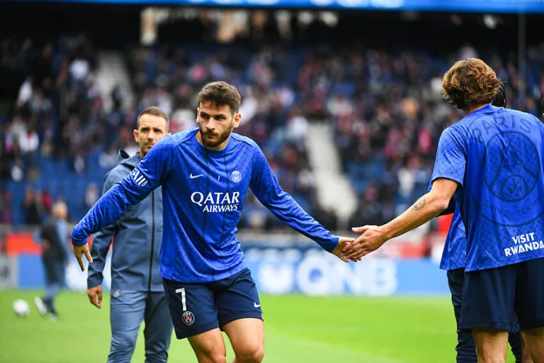 Khvicha Kvaratskhelia avant PSG / RC Lens